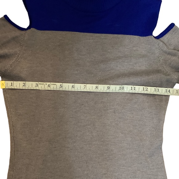 Cool Attitude Exposed Shoulder Long Sleeve Dress - Picture 3 of 7